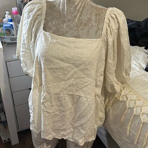 Old navy white top